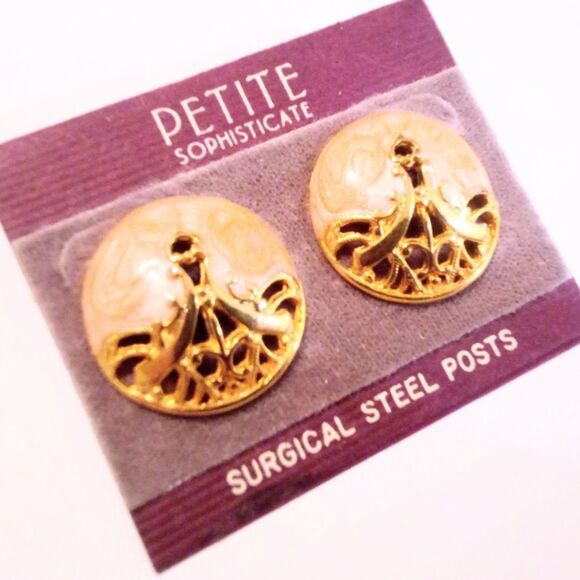 Vintage Petite Sophisticates NOS Gold Tone Enamel Earrings - Picture 2 of 6